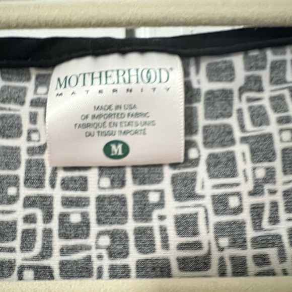 Motherhood Maternity brand size medium - Picture 5 of 12